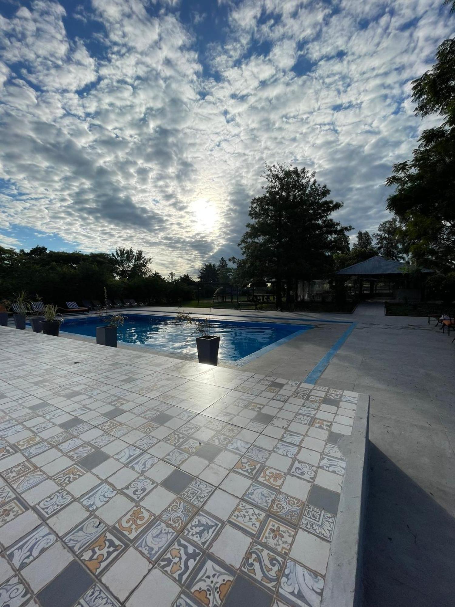 Hotel La Castellana Paysandú Extérieur photo
