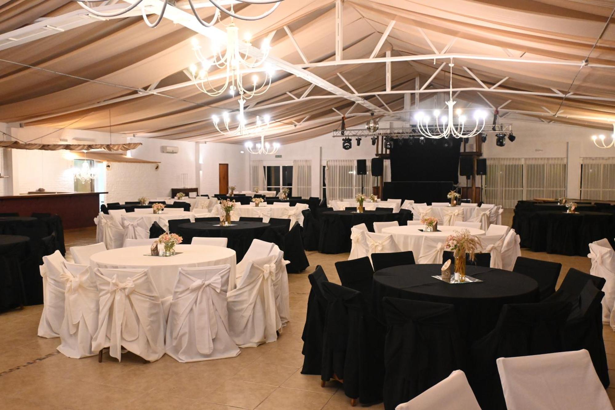 Hotel La Castellana Paysandú Extérieur photo