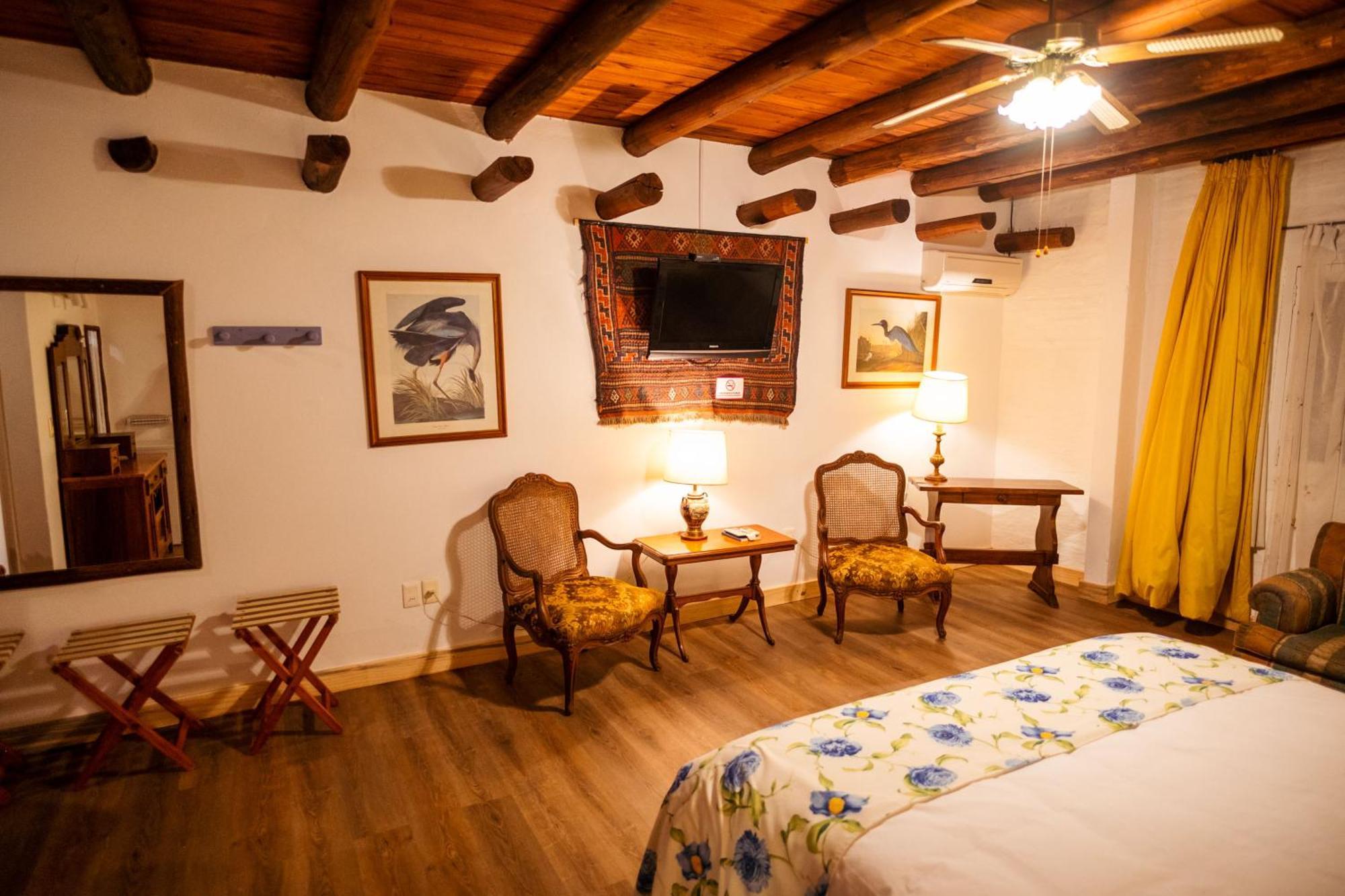 Hotel La Castellana Paysandú Extérieur photo