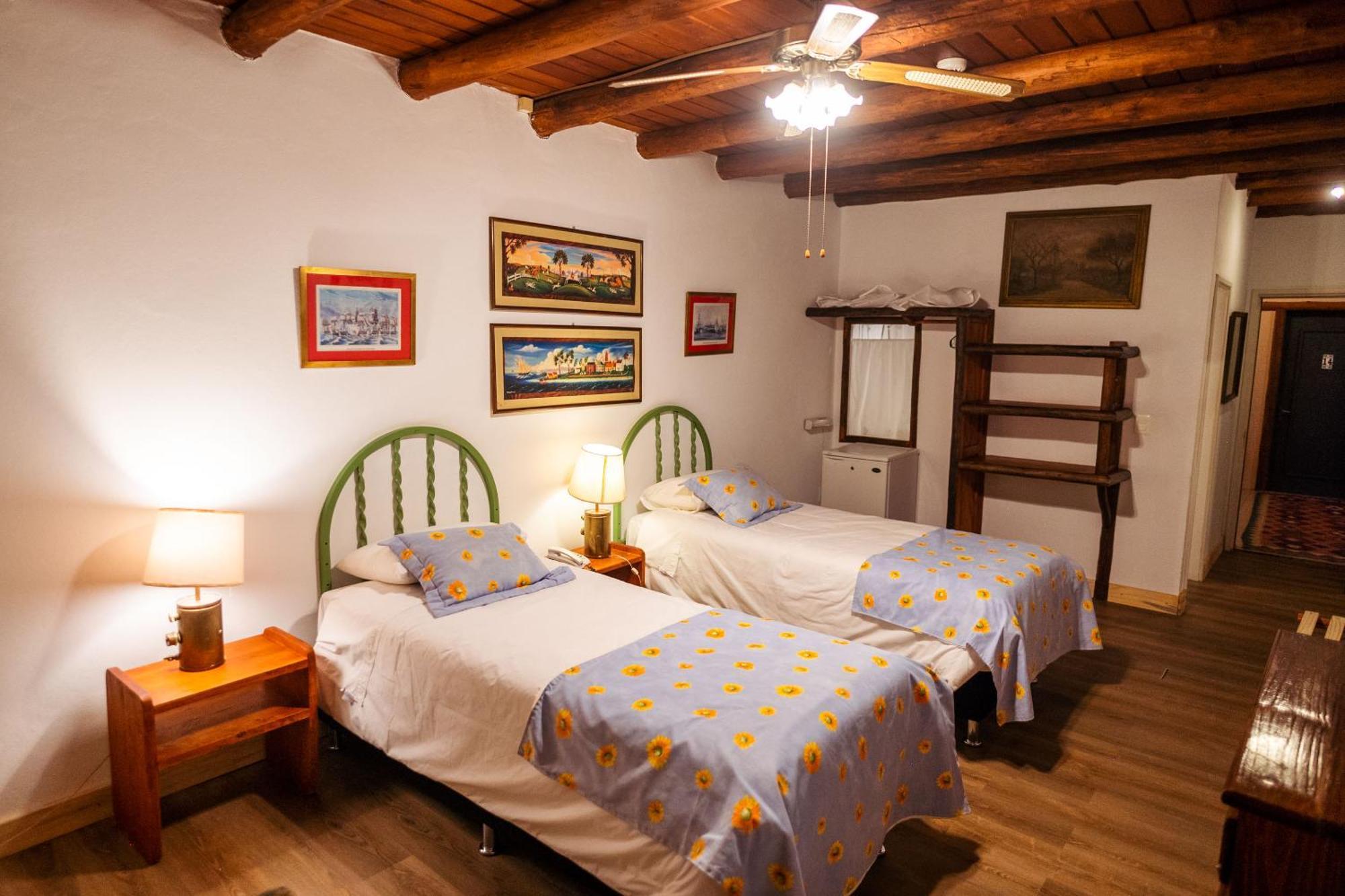 Hotel La Castellana Paysandú Extérieur photo