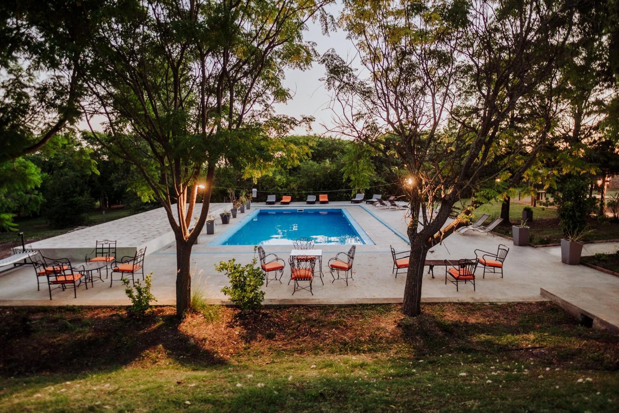 Hotel La Castellana Paysandú Extérieur photo